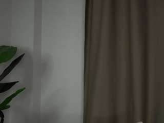 quennagales webcam model stream image