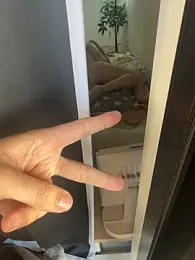 POCARI_SWEAT webcam model stream image