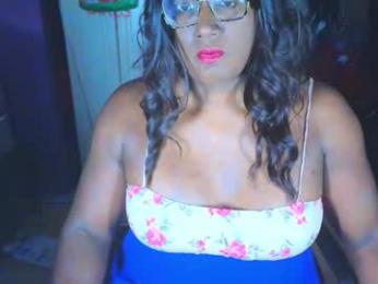 naomifux webcam model stream image