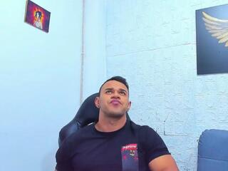 Aaron Velour webcam model stream image