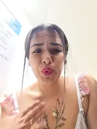 MAYE__13 webcam stripchat model stream image