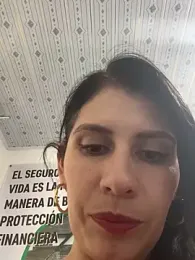 Alysson-- webcam model stream image