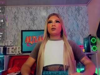 mayka-brunette01 webcam camsoda model stream image