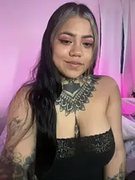 aliensexy webcam model stream image