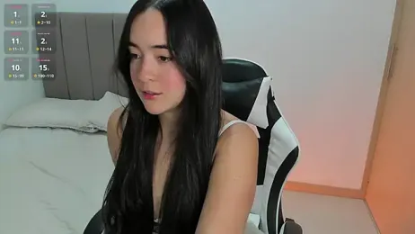 soyamandaa_ webcam model stream image