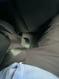 Uber-driver-dam webcam model stream image