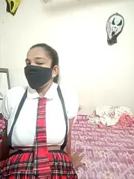 hottiess69 webcam model stream image