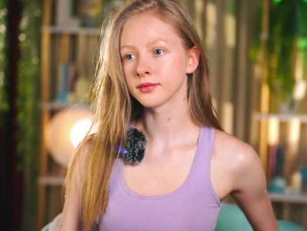 MiaVebes webcam model stream image