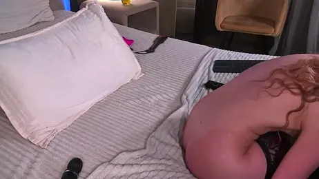 AriWild webcam model stream image