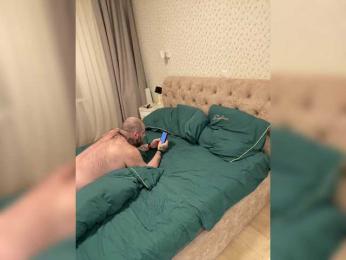 YuGoVi webcam bongacams model stream image