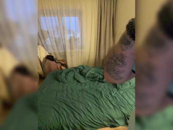 YuGoVi webcam bongacams model stream image