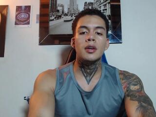 Lucifer Starr webcam model stream image