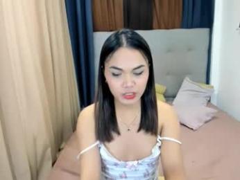 queen_arnie4utsxxx webcam chaturbate model stream image