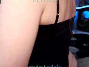 xaevynne webcam chaturbate model stream image
