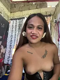 Queen-barbie webcam model stream image