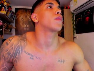 William Dracko webcam model stream image