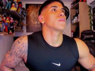 William Dracko webcam model stream image