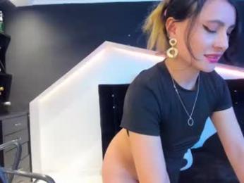 coral_gibson webcam chaturbate model stream image