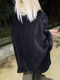 HOTLadyluna webcam model stream image