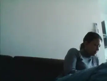 Karivane webcam model stream image