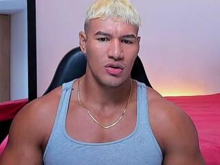 Cris Cruz webcam flirt4free model stream image