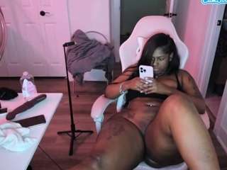 sweet-tooth webcam model stream image