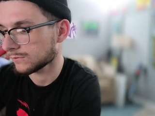 youngkubenski215 webcam camsoda model stream image