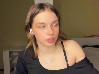 Brittany Stumpf webcam model stream image