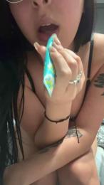 Melinaa2024 webcam model stream image