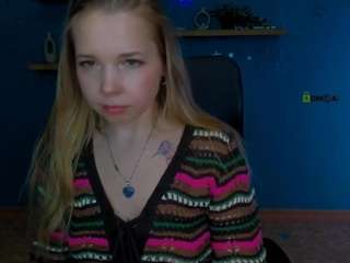 teya-starling webcam model stream image