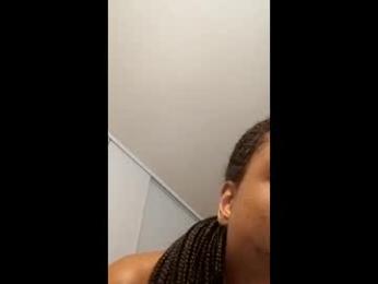 minniehunney webcam chaturbate model stream image