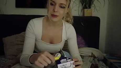 OfflineLizzy webcam stripchat model stream image