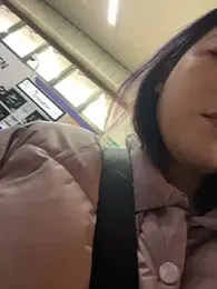 Lovelyanan webcam model stream image