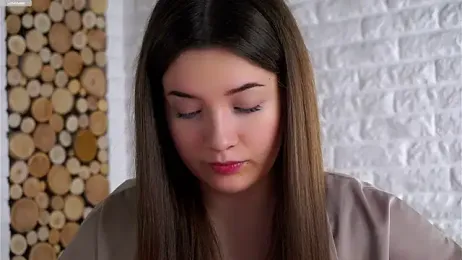 LowOncoming webcam model stream image