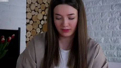 LowOncoming webcam model stream image