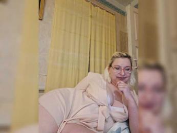 Vika211 webcam model stream image