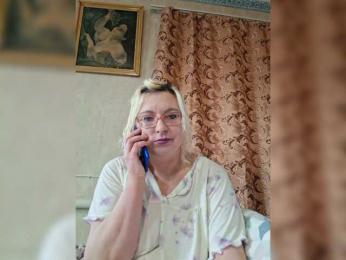 Vika211 webcam model stream image