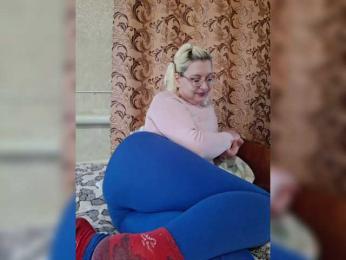 Vika211 webcam model stream image