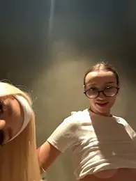 NewLale webcam model stream image