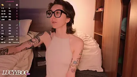 lovelylucyy webcam stripchat model stream image