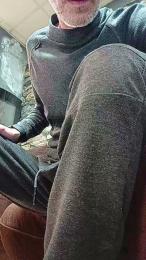 Vijunior webcam cam4 model stream image