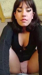 C1nn6m0n webcam cam4 model stream image