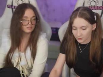 bright_diamonds_054 webcam model stream image