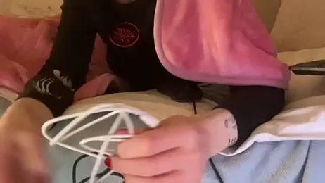 18yoteenvirgin webcam model stream image