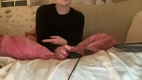 18yoteenvirgin webcam model stream image