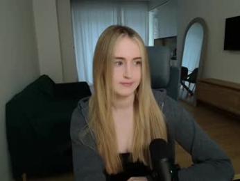 lailatoks webcam chaturbate model stream image