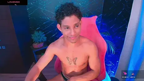 Palo_santo webcam model stream image