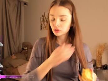 your__voice webcam model stream image