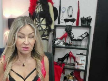 Soft-Crystal webcam model stream image