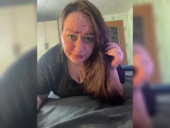 SweetyLiza webcam model stream image